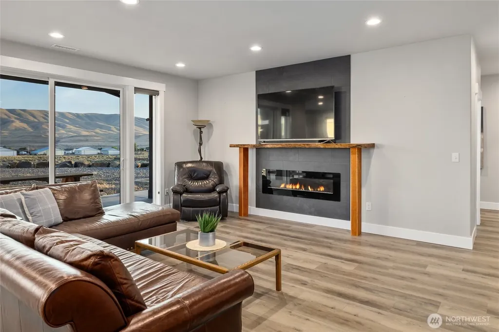 101 Wren Loop SW Mattawa WA 99349