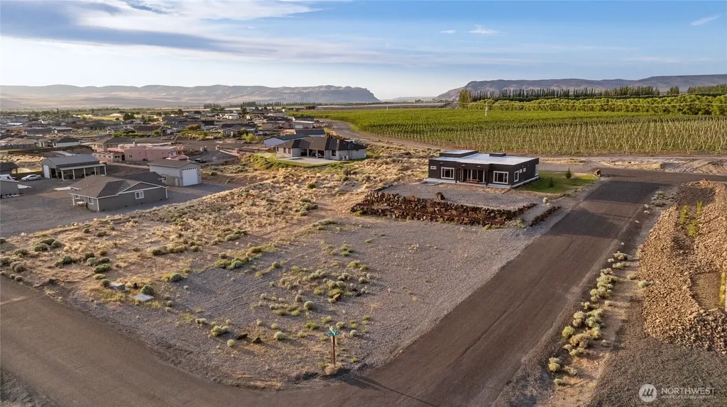 101 Wren Loop SW Mattawa WA 99349