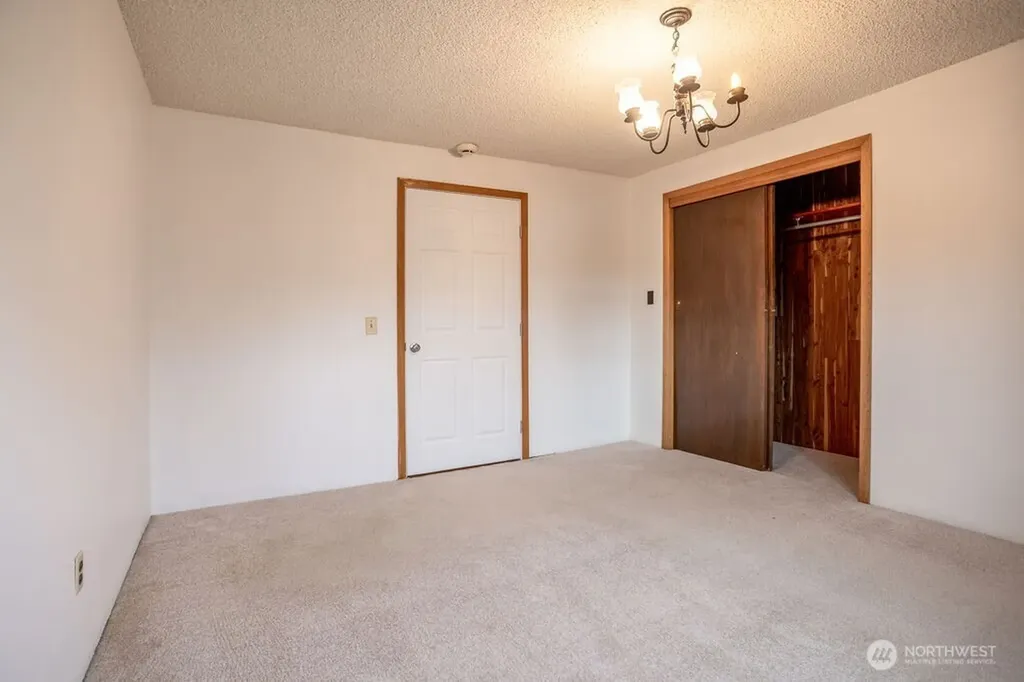2209 42nd Avenue Longview WA 98632