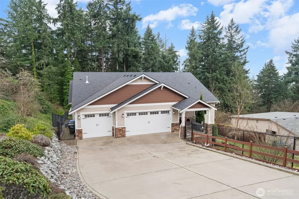 10218 45th Street E Edgewood WA 98372