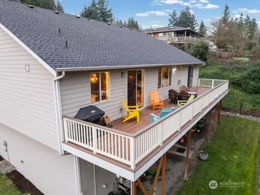 10218 45th Street E Edgewood WA 98372