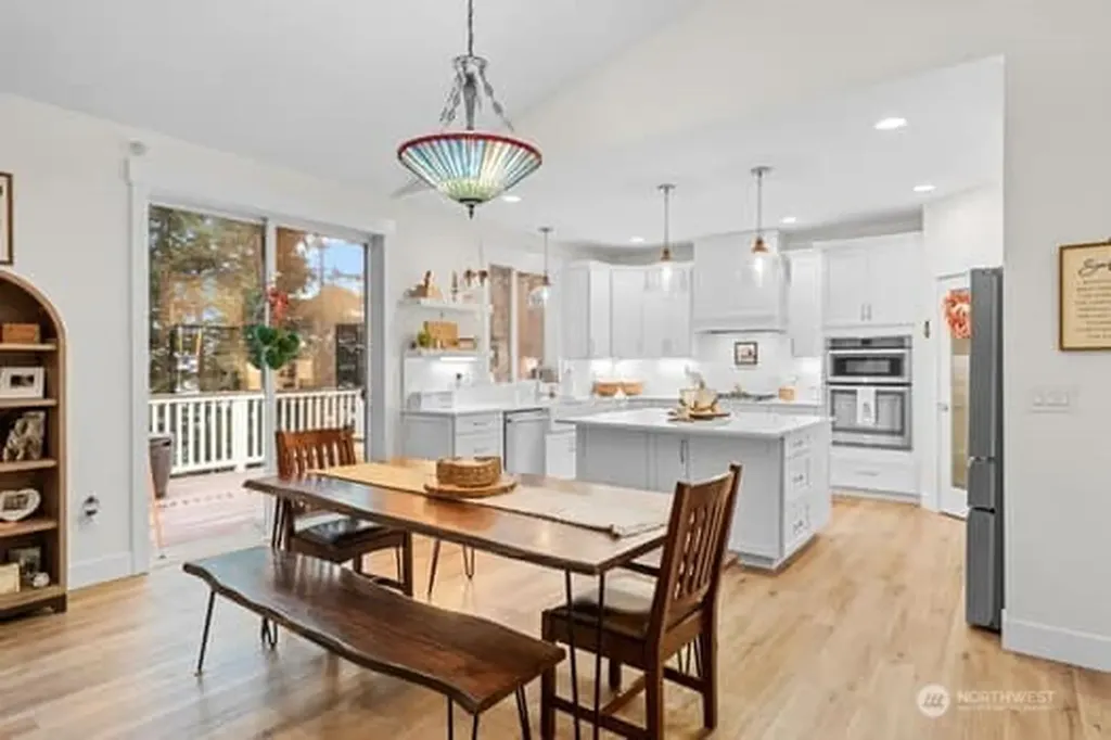 10218 45th Street E Edgewood WA 98372