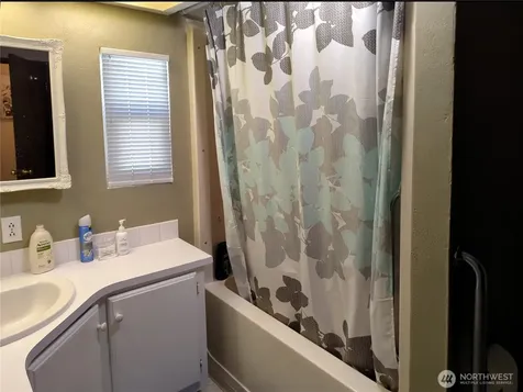 11622 Silver Lake Road Everett WA 98208