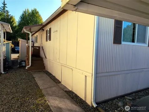11622 Silver Lake Road Everett WA 98208