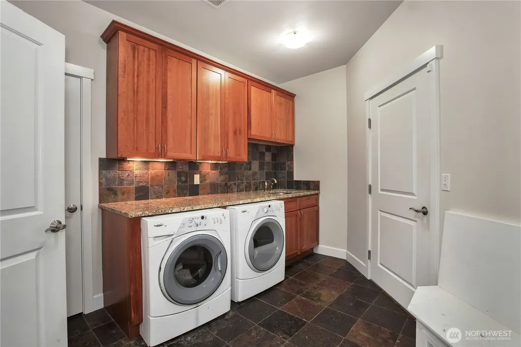 2744 Carpenter Road SE Lacey WA 98503