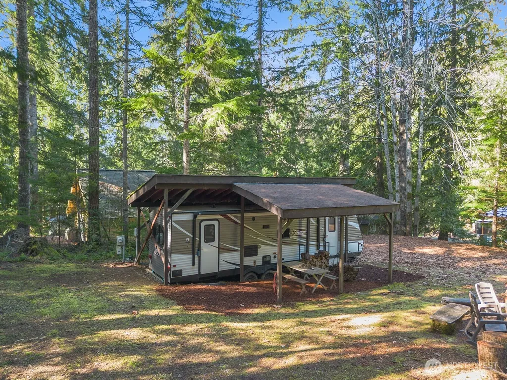 11 N Kitsap Place N Hoodsport WA 98548