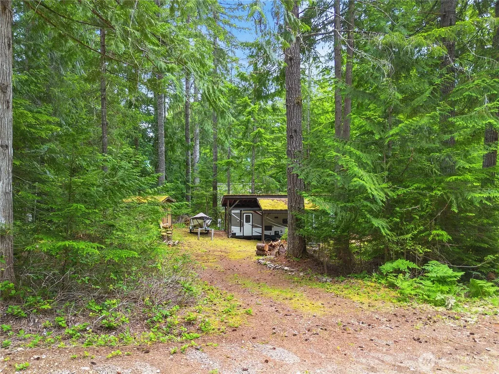 11 N Kitsap Place N Hoodsport WA 98548
