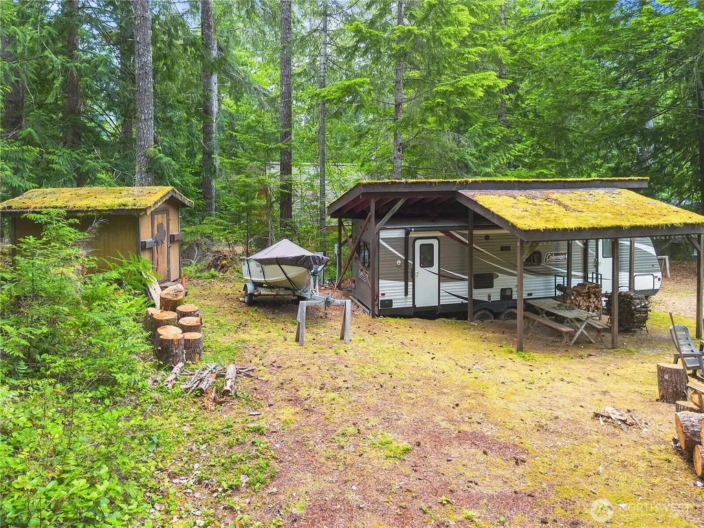 11 N Kitsap Place N Hoodsport WA 98548
