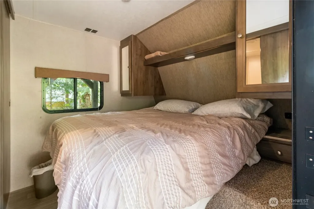 11 N Kitsap Place N Hoodsport WA 98548