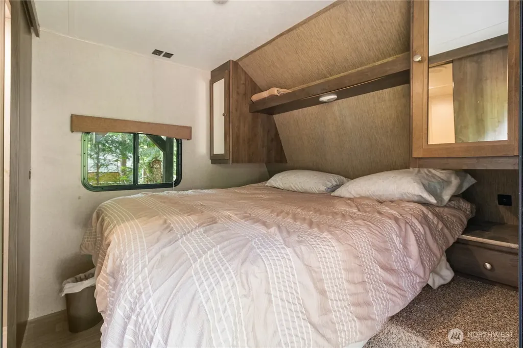 11 N Kitsap Place N Hoodsport WA 98548