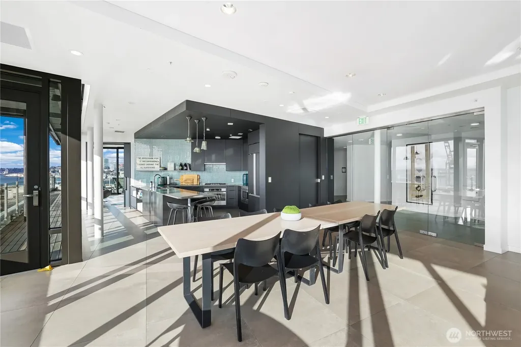 590 1st Avenue S Seattle WA 98104