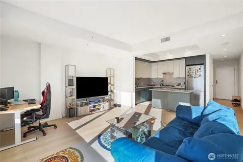 590 1st Avenue S Seattle WA 98104