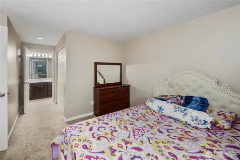 26339 116th Avenue SE Kent WA 98030