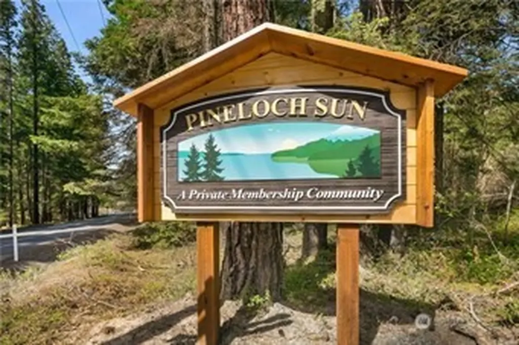 1051 Highland Loop Ronald WA 98940