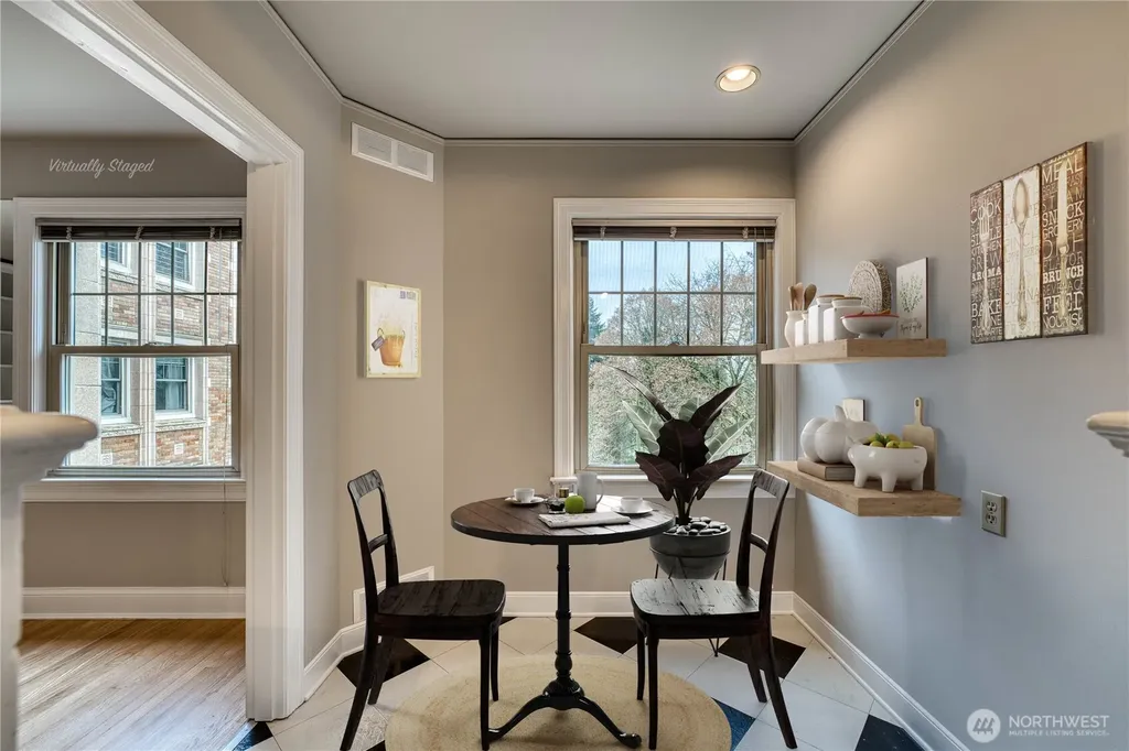 5810 Cowen Place NE Seattle WA 98105