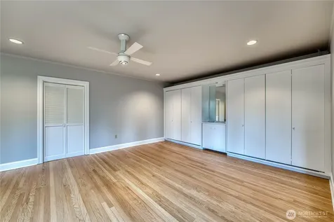 5810 Cowen Place NE Seattle WA 98105