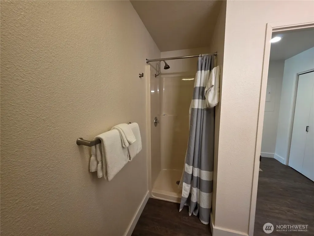 1 Lodge 609-m Manson WA 98831