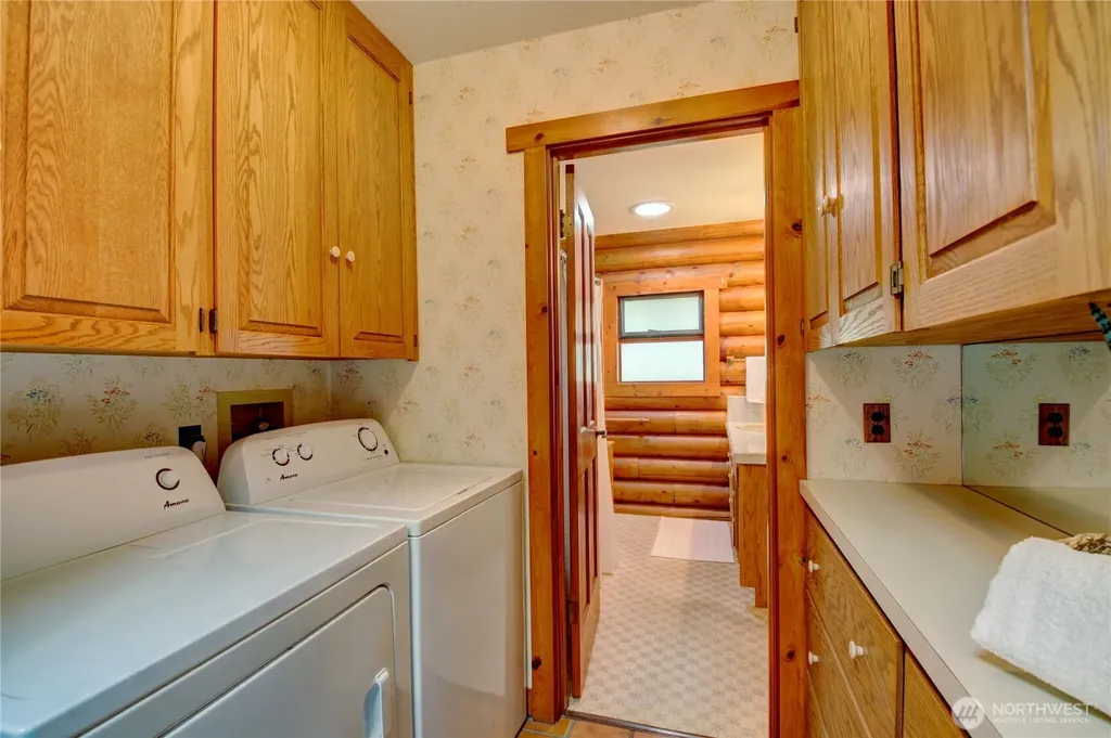 17368 Maple Lane La Conner WA 98257