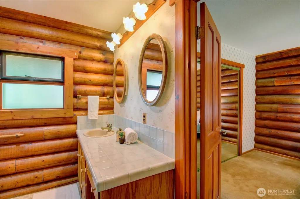 17368 Maple Lane La Conner WA 98257