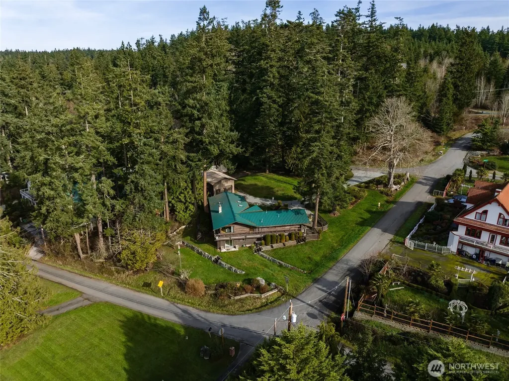 17368 Maple Lane La Conner WA 98257