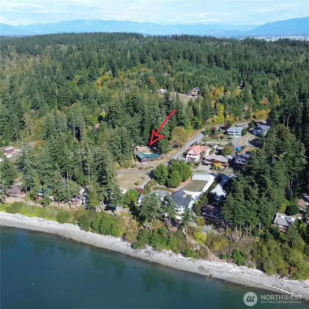 17368 Maple Lane La Conner WA 98257