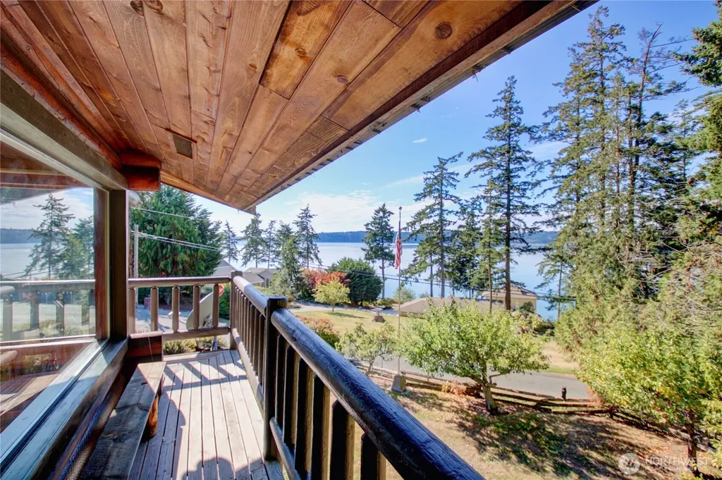 17368 Maple Lane La Conner WA 98257