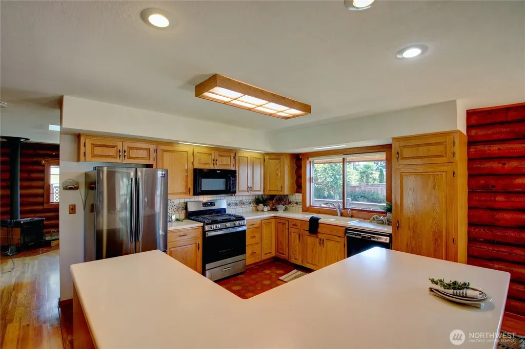 17368 Maple Lane La Conner WA 98257