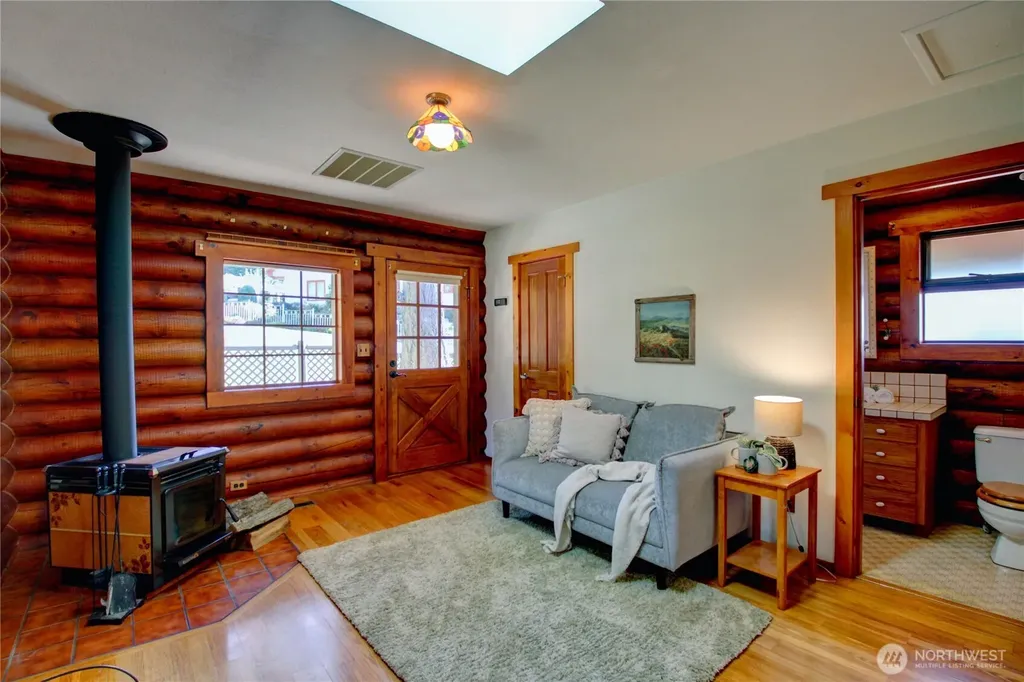 17368 Maple Lane La Conner WA 98257