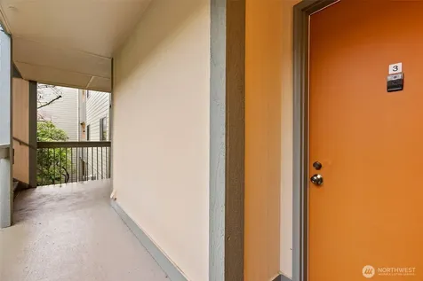 330 Grow Avenue NW Bainbridge Island WA 98110