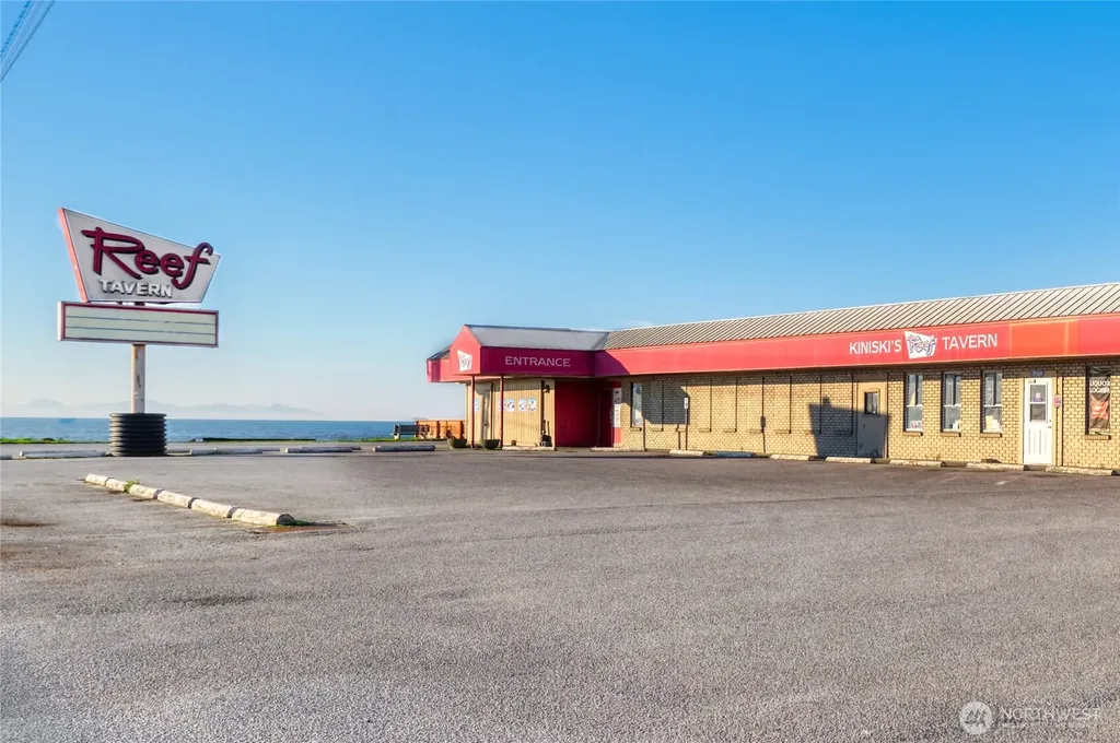 1334 Gulf Road Point Roberts WA 98281