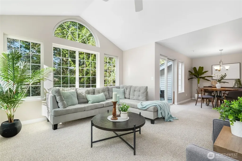 1628 118th Avenue SE Bellevue WA 98005