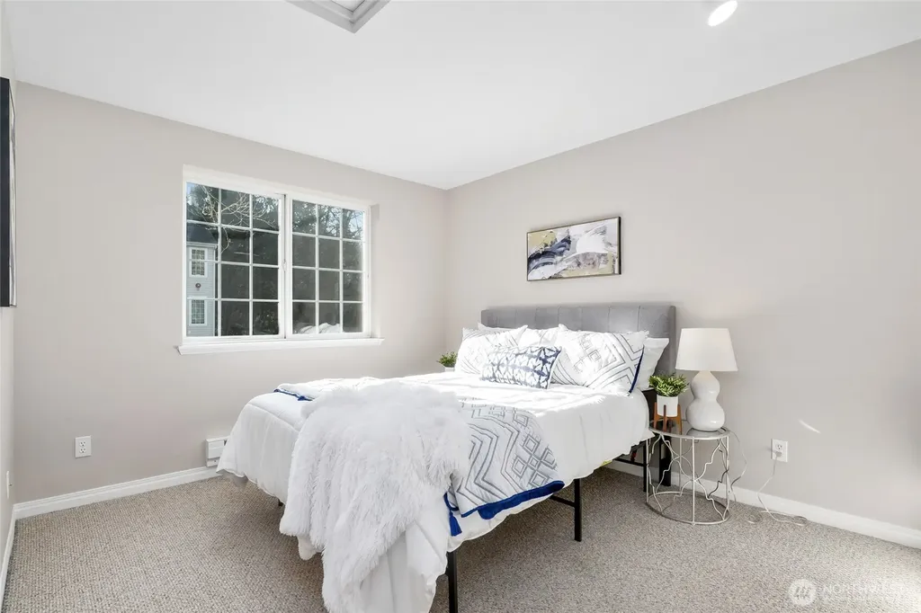 1628 118th Avenue SE Bellevue WA 98005