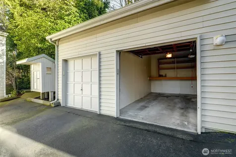 1628 118th Avenue SE Bellevue WA 98005