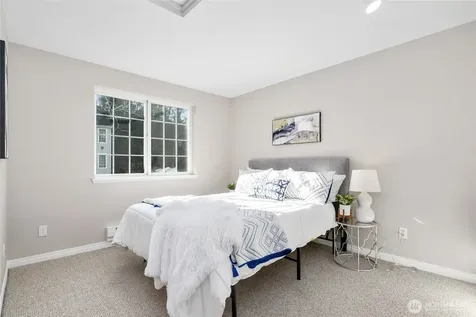 1628 118th Avenue SE Bellevue WA 98005
