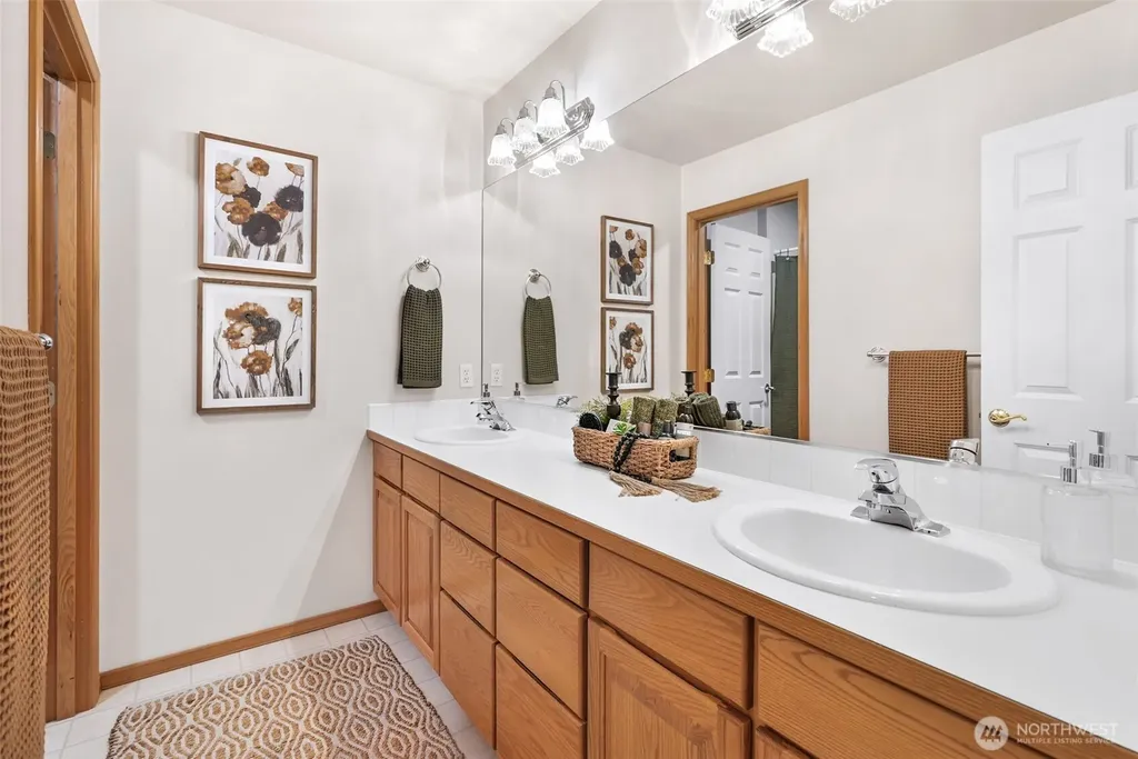 7216 Hawksview Drive Arlington WA 98223