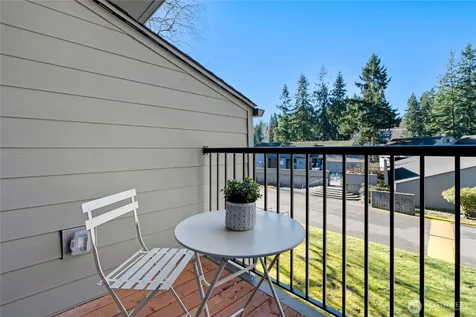6439 139th Avenue NE Redmond WA 98052