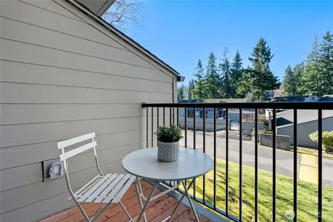 6439 139th Avenue NE Redmond WA 98052