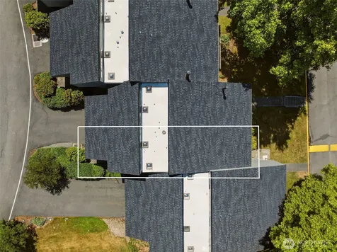 6439 139th Avenue NE Redmond WA 98052