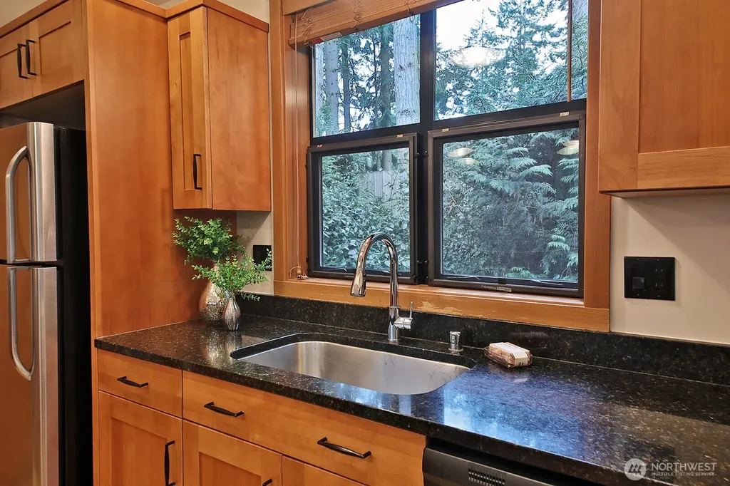 313 Edgecliff Drive Langley WA 98260
