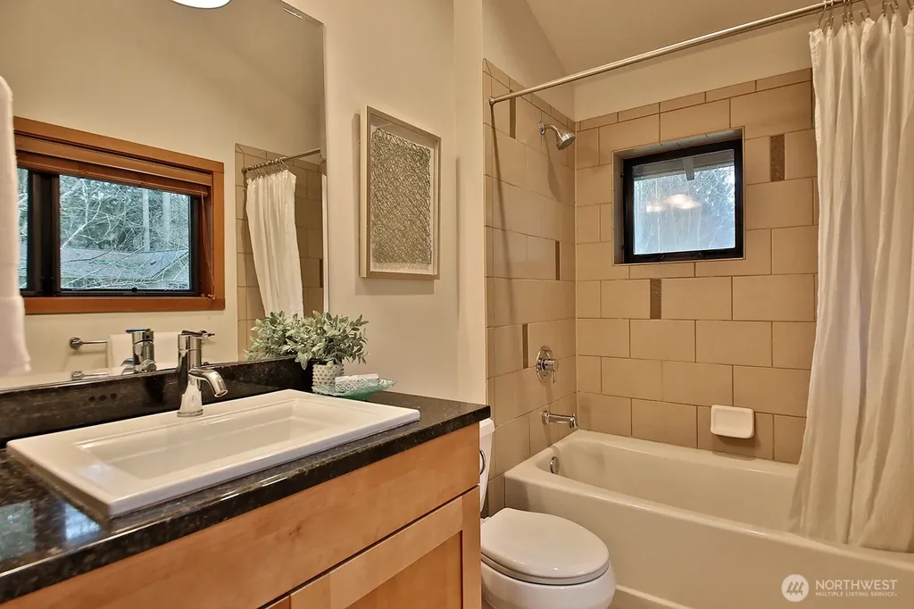 313 Edgecliff Drive Langley WA 98260
