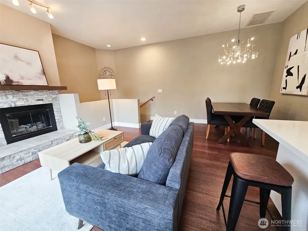 2272 Newport Way NW Issaquah WA 98027
