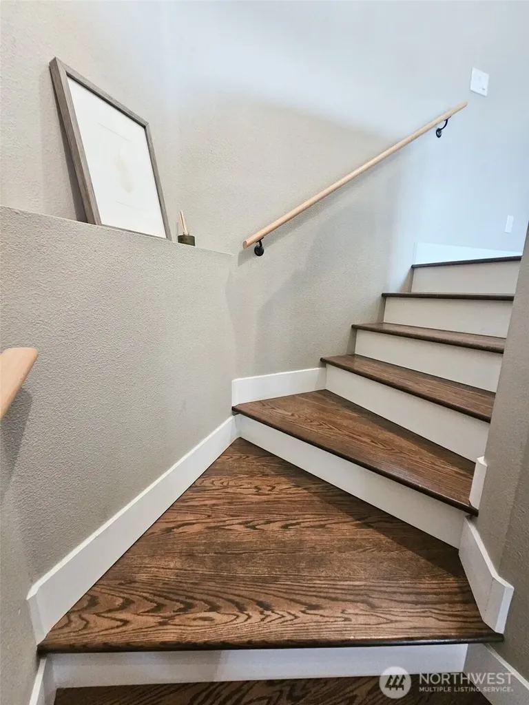 2272 Newport Way NW Issaquah WA 98027