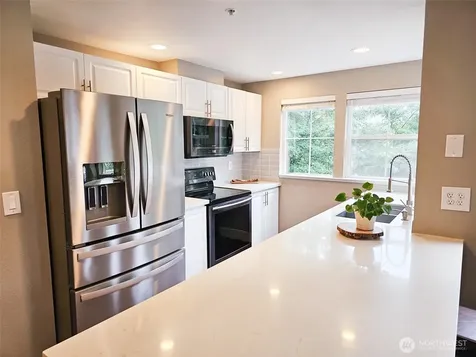 2272 Newport Way NW Issaquah WA 98027