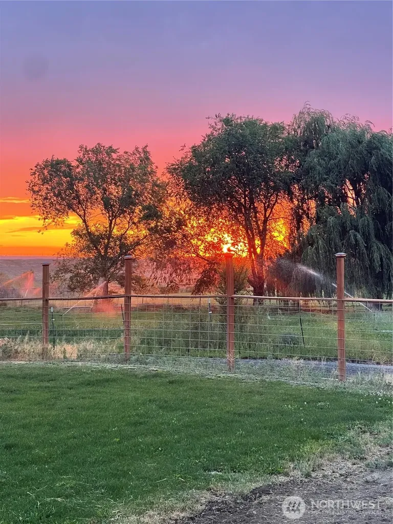 3416 Road 20 NE Soap Lake WA 98851