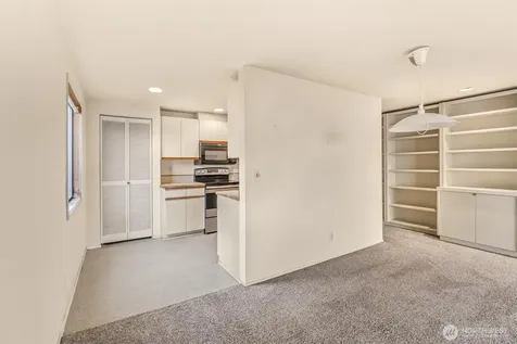 505 W Roy Street Seattle WA 98119