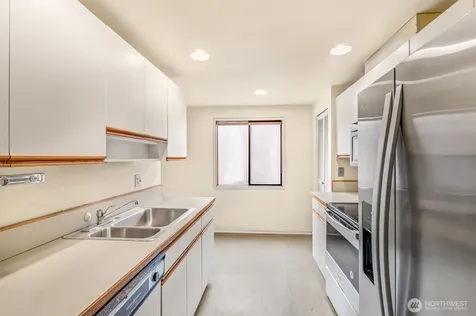 505 W Roy Street Seattle WA 98119
