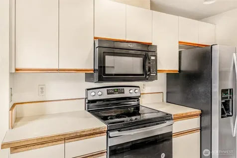 505 W Roy Street Seattle WA 98119