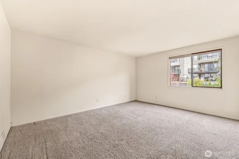 505 W Roy Street Seattle WA 98119