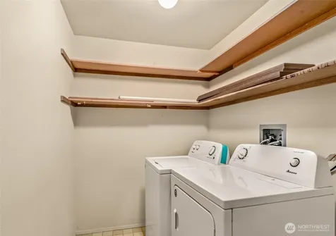 505 W Roy Street Seattle WA 98119