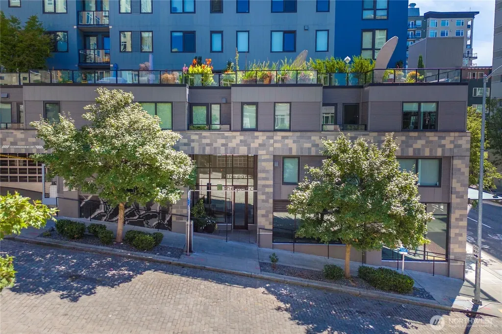 81 Clay Street Seattle WA 98121